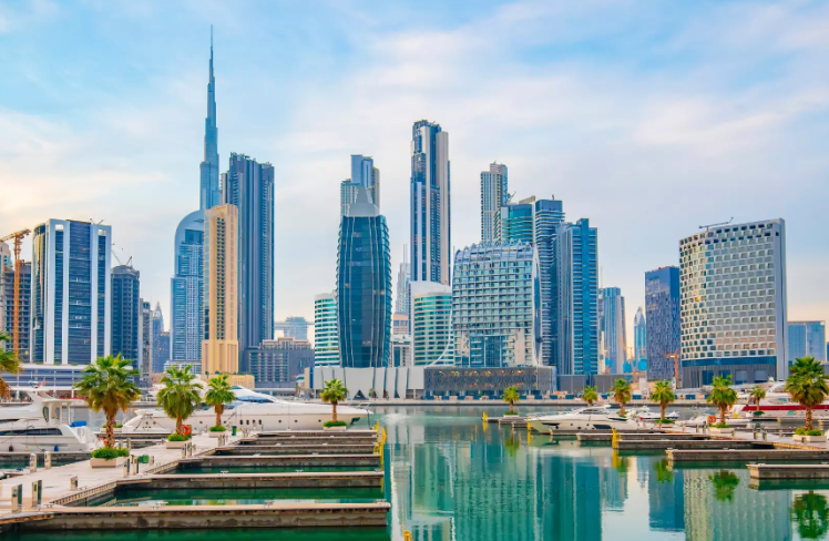 سریع‌ترین راه دریافت اقامت امارات 